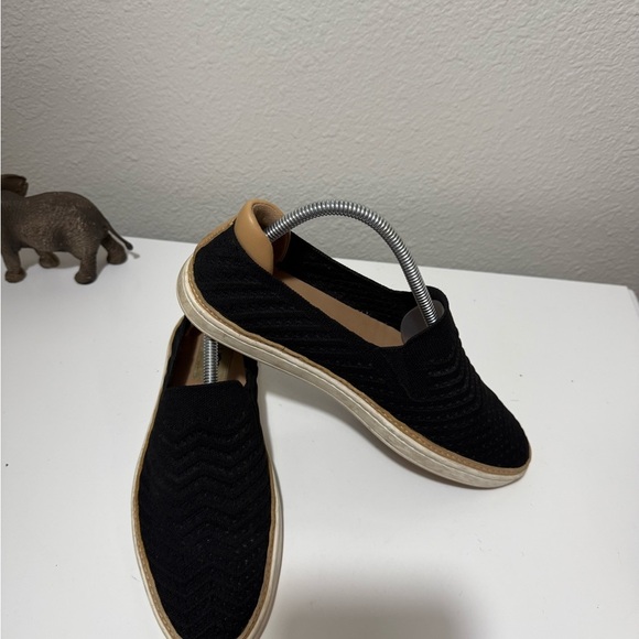 UGG Men's Black and Tan Slip-On Loafers - Picture 3 of 5